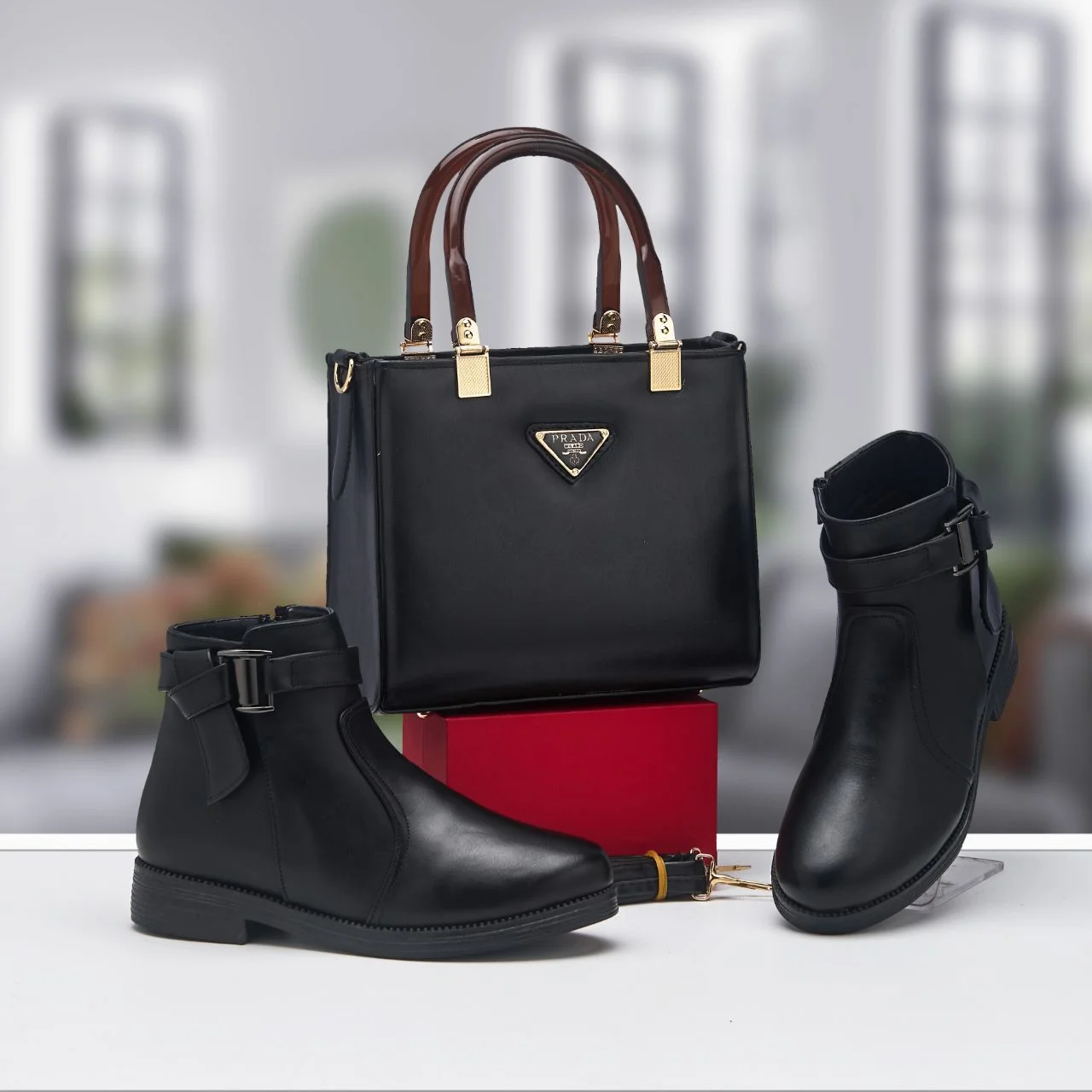 أحذية وحقائب نسائية شتوية