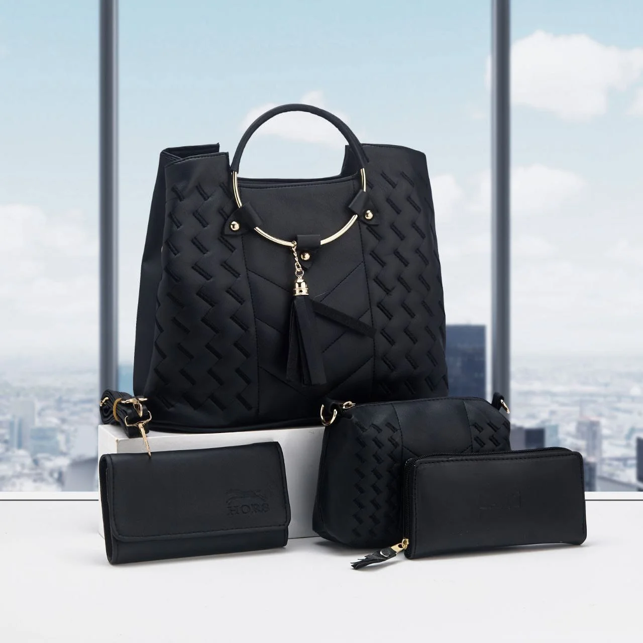 مجموعة حقائب نسائية