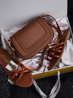 ensemble sac et sandales brides